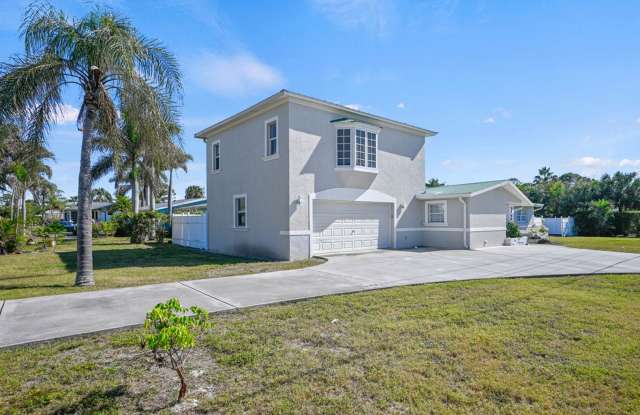 NOW AVAILABLE - Single Family Minutes From Bonita Beach! photos photos