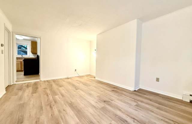 473 Wilbur Ave photos photos