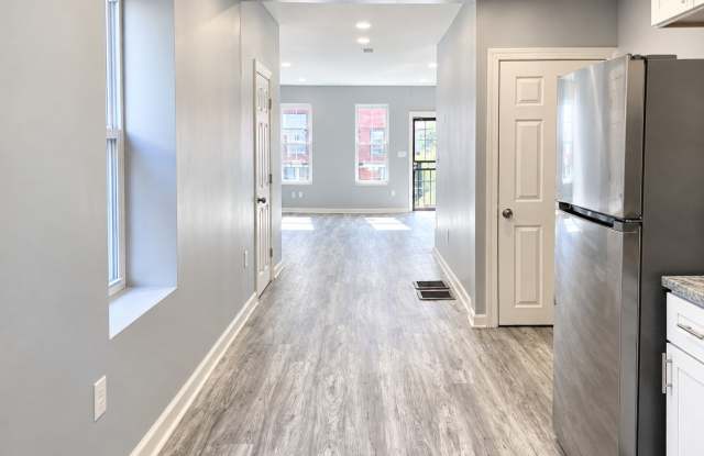 Light-Filled 3-Bedroom Home with Central Air & a Stylish Kitchen Gallery 4