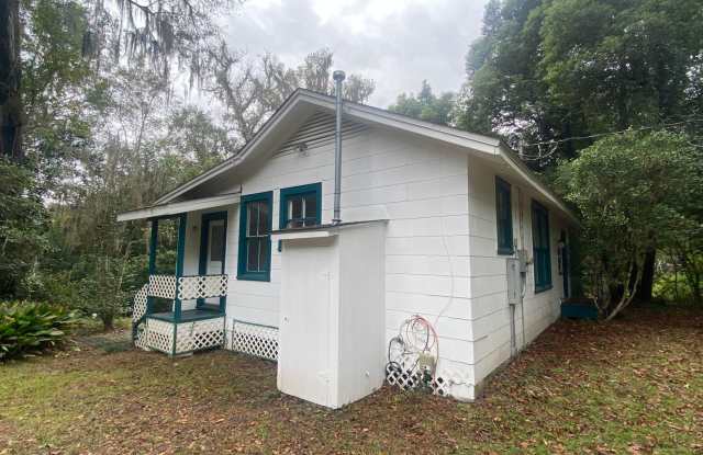Beautiful Studio Style Single Family Home Located Near the Coveted Midtown Area. photos photos