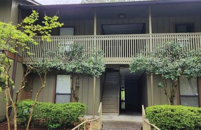 307 Dunbar Drive - 307 Dunbar Drive, Dunwoody, GA 30338