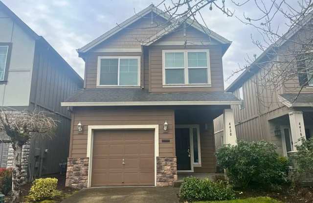 Gorgeous Single Family home in great condition with private patio - $500 Move in incentive photos photos