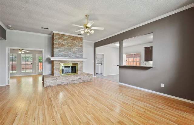 2207 Summit Drive Gallery 3