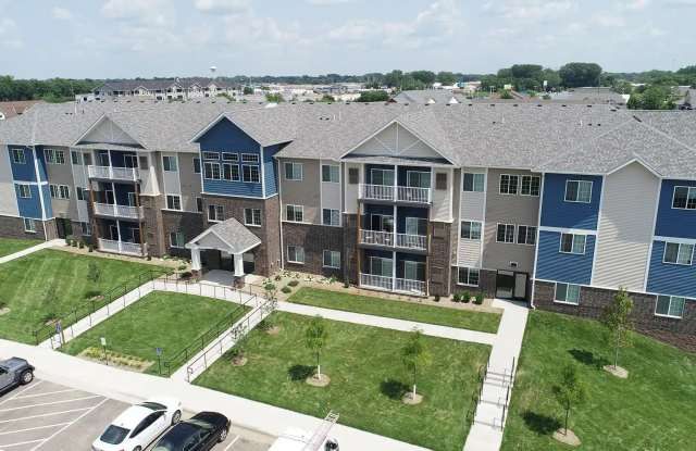 Gateway Green Apartments photos photos