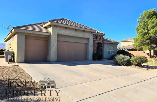 4 Bedroom Home in Washington photos photos