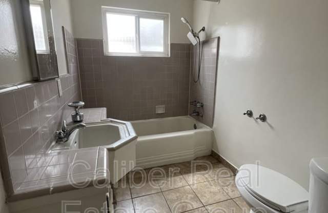 6445 Templeton St photos photos