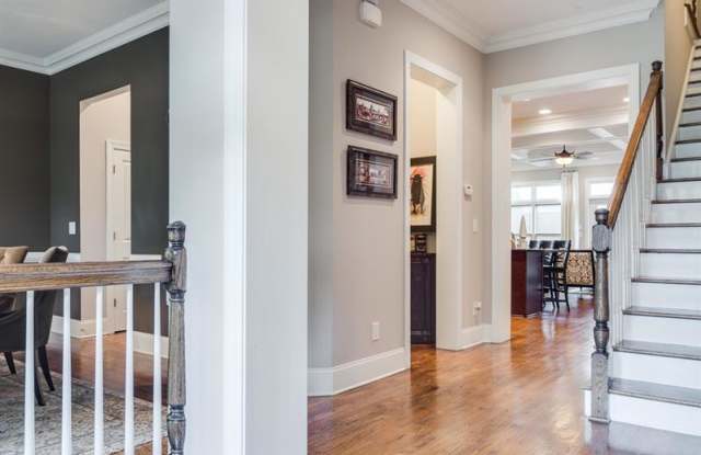 684 Lockton Place Gallery 2