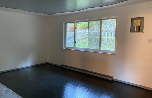 3310 New England Road Gallery 4