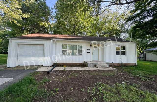 Charming and Clean 3 Bedroom Home - Nice/Quiet Neighborhood photos photos