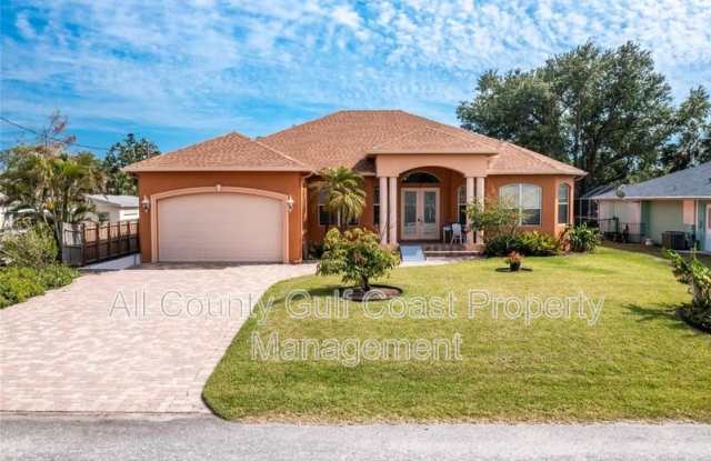 9017 Hilolo Ln - 9017 Hilolo Lane, Sarasota County, FL 34293 9017 Hilolo Ln - 9017 Hilolo Lane, Sarasota County, FL 34293