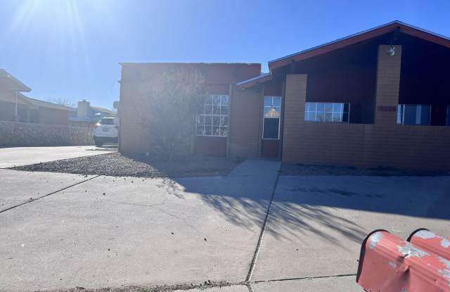 5524 OAKBRIAR Circle unit: B - 5524 Oakbriar Circle, El Paso, TX 79932