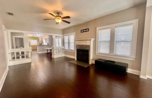 207 W Chelsea St - 207 West Chelsea Street, Tampa, FL 33603