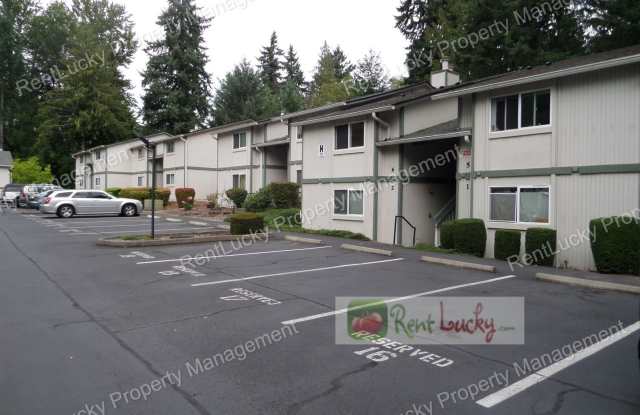 Cute 1-Bedroom Condo in Convenient Federal Way Location, Close to Bus Line! photos photos