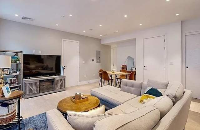 130 John St # U498GF photos photos
