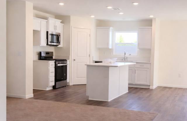 Upcoming 4 Bedroom Home In Madera, Ca! photos photos