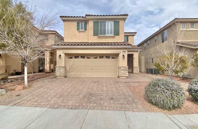 BEAUTIFULLY MAINTAINED TWO-STORY HOME OFFERS 4 BEDROOMS AND 2.5 BATHS photos photos