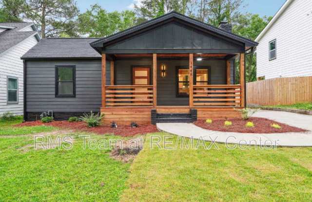 1448 Westboro Dr SW photos photos