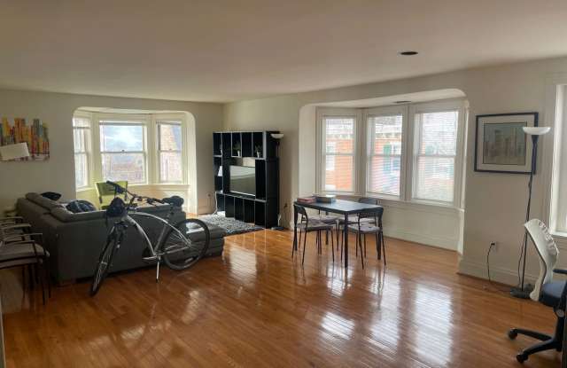 Spacious 2BR/2BTH Flat w/ HW Floors, A/C, D/W, W/D AVAILABLE JULY 10 photos photos