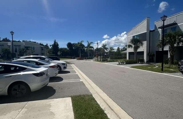 5630 N Enclave Dr - 5630 Enclave Drive, Mangonia Park, FL 33407