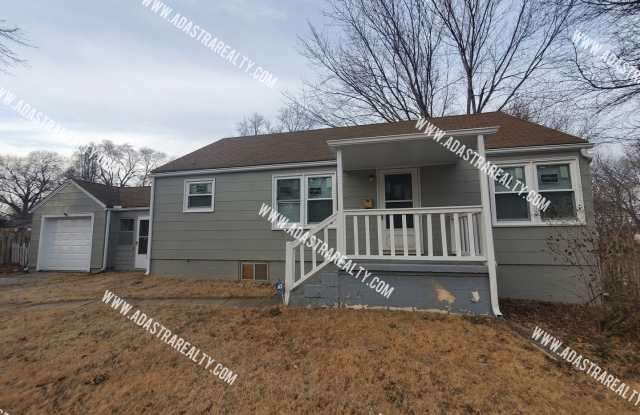 Spacious Raytown Home-Available NOW!! - 9366 East 64th Terrace, Raytown, MO 64133