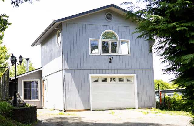 337 6th Ave photos photos