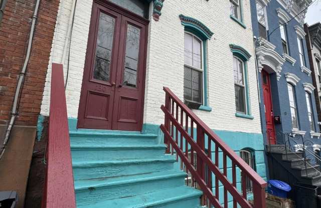 130 Grand Street Gallery 1
