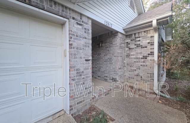 12512 Woodbury Dr Gallery 4