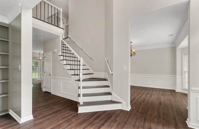 1500 Candlewyck Court Gallery 2