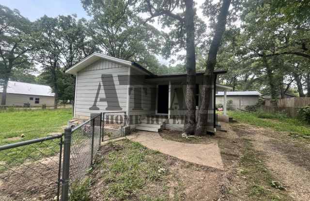 Fully Remodeled 2 Bedroom 2 Bath in Gun Barrel City! Gallery 1