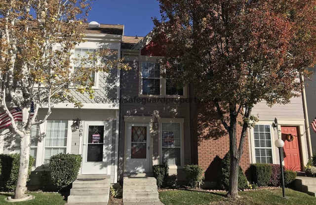 Charming 2 Bedroom  Townhome in Taylorsville Gallery 1