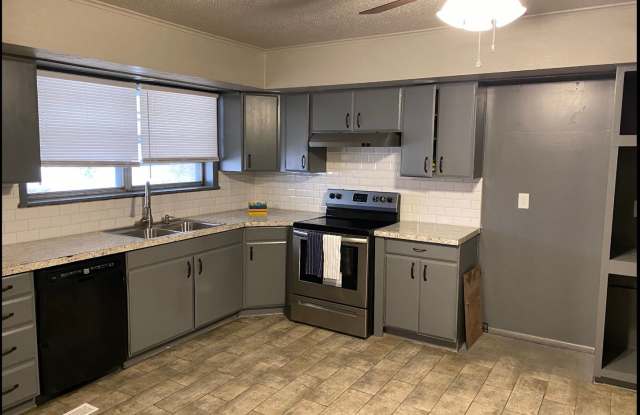 Nice 4 bed 2 bath home for rent!! photos photos Nice 4 bed 2 bath home for rent!! photos photos