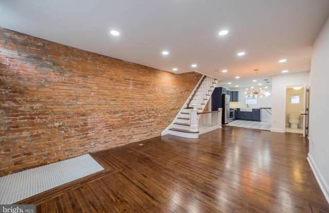 3-Bedroom Home Near Passyunk Avenue with Finished Basement & Yard photos photos 3-Bedroom Home Near Passyunk Avenue with Finished Basement & Yard photos photos