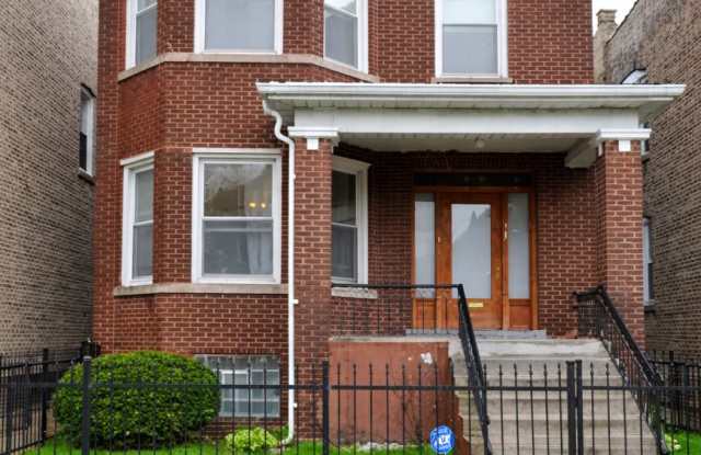 1539 W 71St - 1539 West 71st Street, Chicago, IL 60636