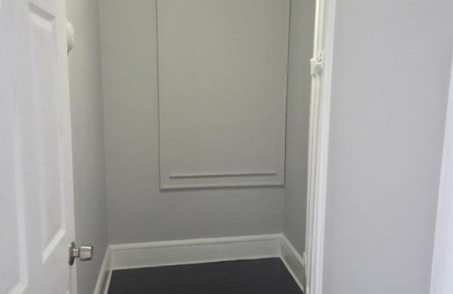 54 Arsdale Ter photos photos