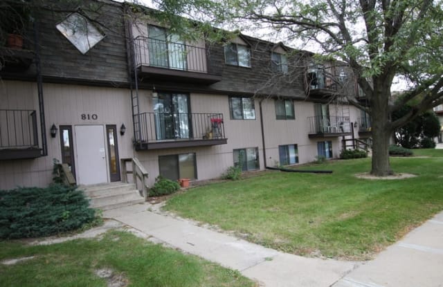 830 Bridgit Lane - 830 Bridgit Lane Southeast, Cedar Rapids, IA 52403