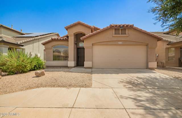 12425 W MONTEBELLO Avenue photos photos