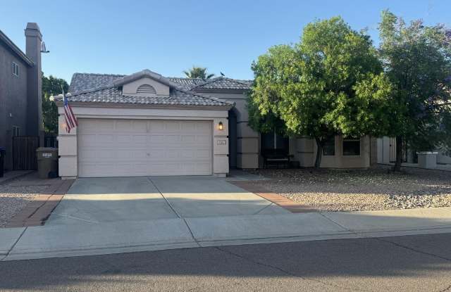9182 W PARADISE Lane - 9182 West Paradise Lane, Peoria, AZ 85382