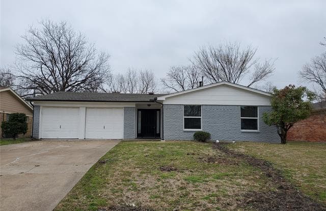 2820 Fairbrook Street - 2820 Fairbrook Street, Irving, TX 75062