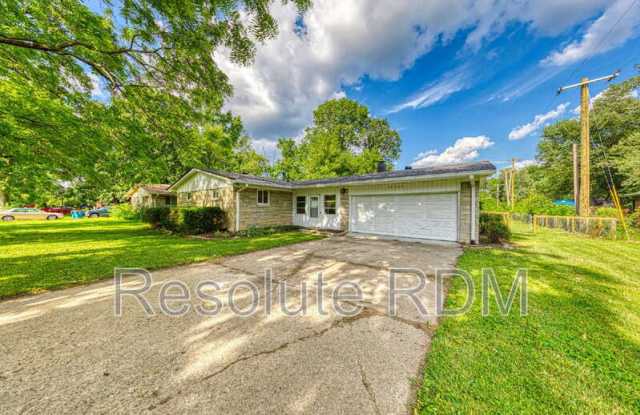 10205 North College Avenue photos photos
