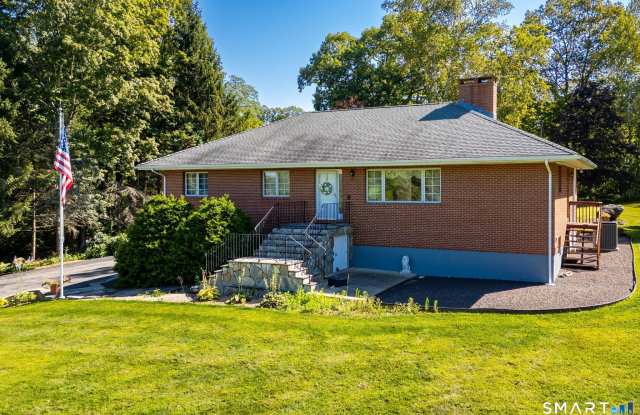 428 Maple Street photos photos