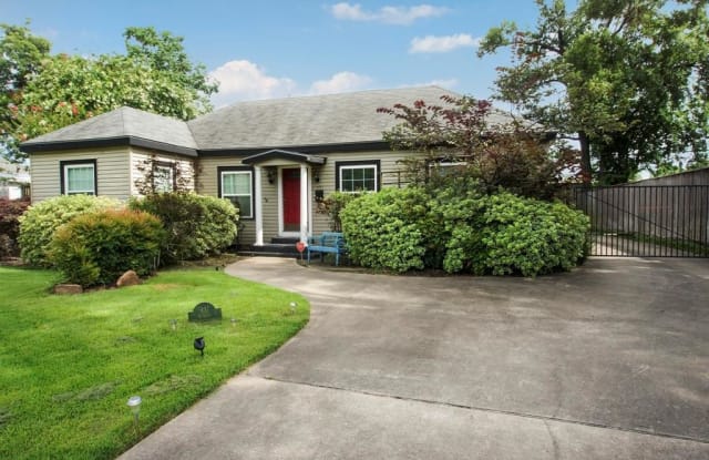 431 W 30th Street - 431 West 30th Street, Houston, TX 77018