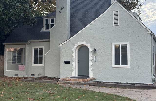 4 bed / 1.5 ba house - Yuba City - 950 Live Oak Boulevard, Yuba City, CA 95991