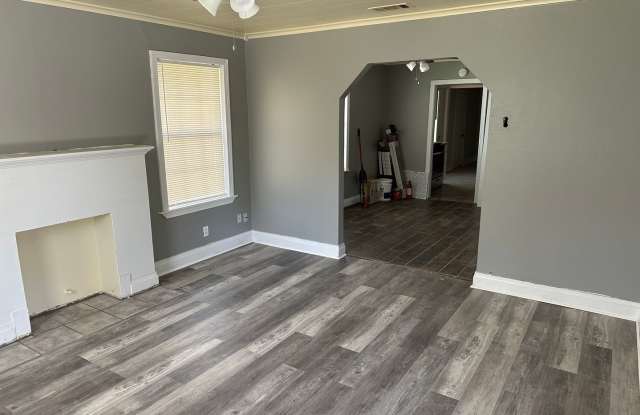 3 Bedroom 1 Bath Rental Gallery 3