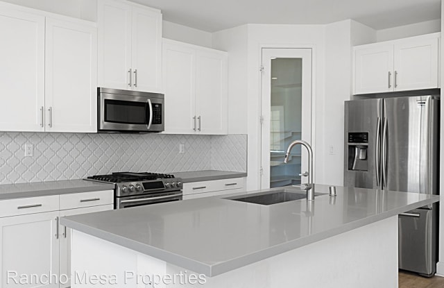 Newer rare view townhouse in Carlsbad - 3356 Campo Azul Court, Carlsbad, CA 92010