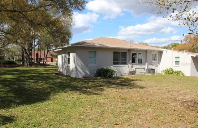 4503 WISHART BOULEVARD Gallery 4