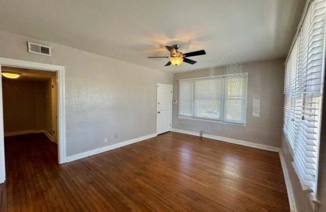 2504 Park Street #3 Gallery 2