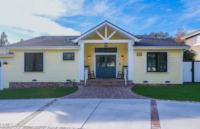 4703 Oakwood Avenue photos photos