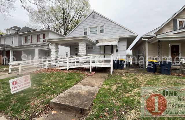 Charming 4-bedroom, 2-bathroom House in Kansas City!! photos photos
