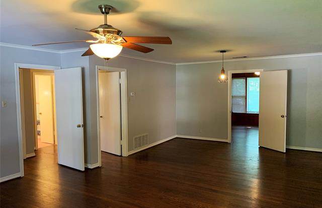 6902 E Mockingbird Lane Gallery 2