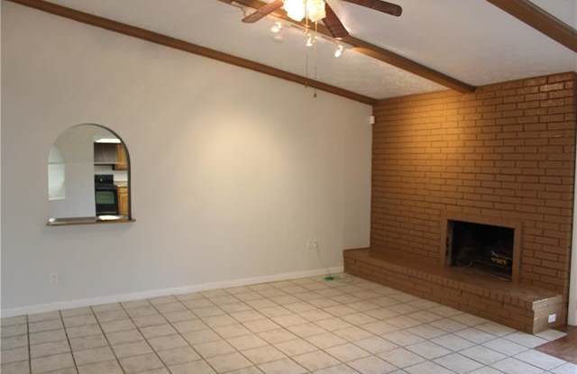 10235 Green Ash Road Gallery 4